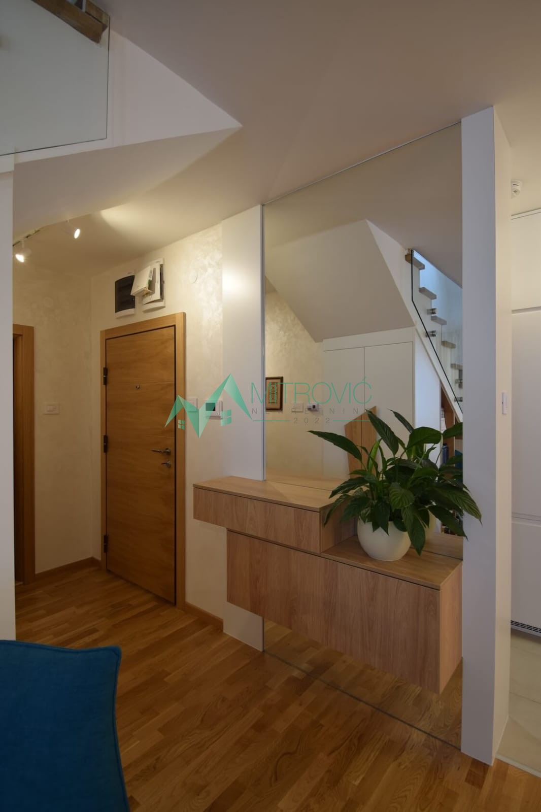 Stan Prodaja Novi Sad  111 m2