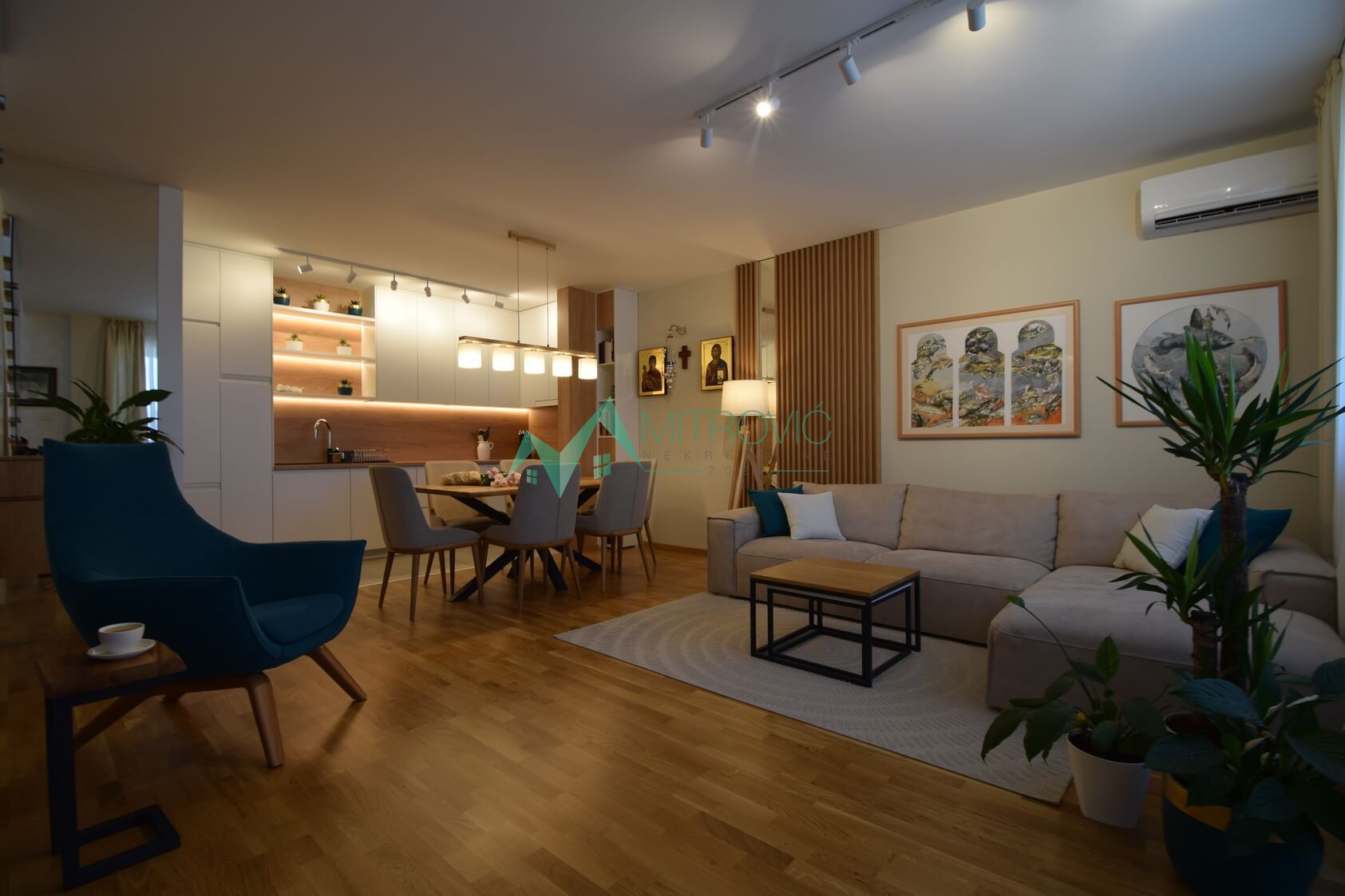 Stan Prodaja Novi Sad  111 m2