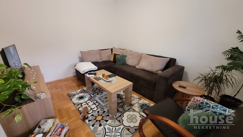 Stan Prodaja Novi Sad  77 m2
