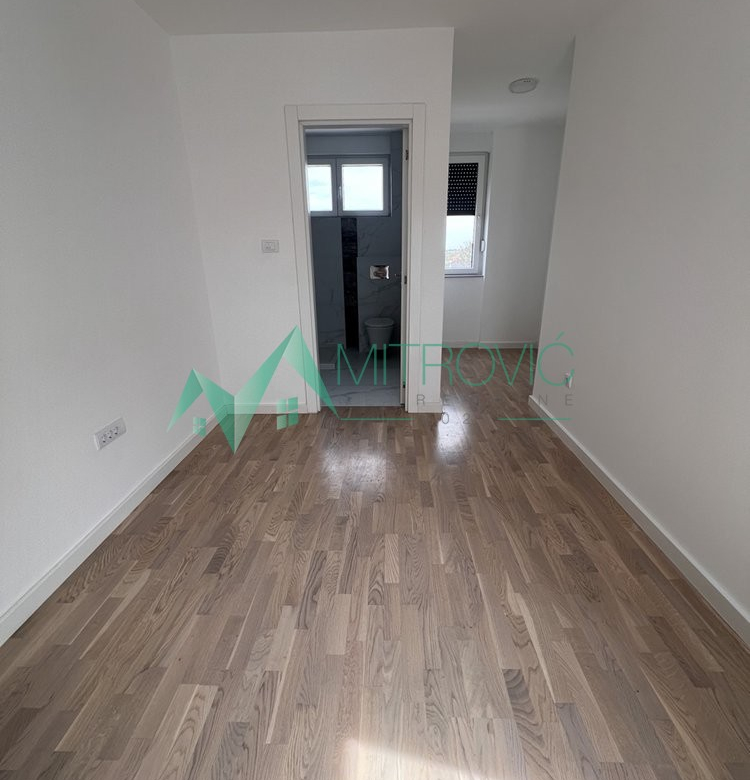 Stan Prodaja Petrovaradin  100 m2