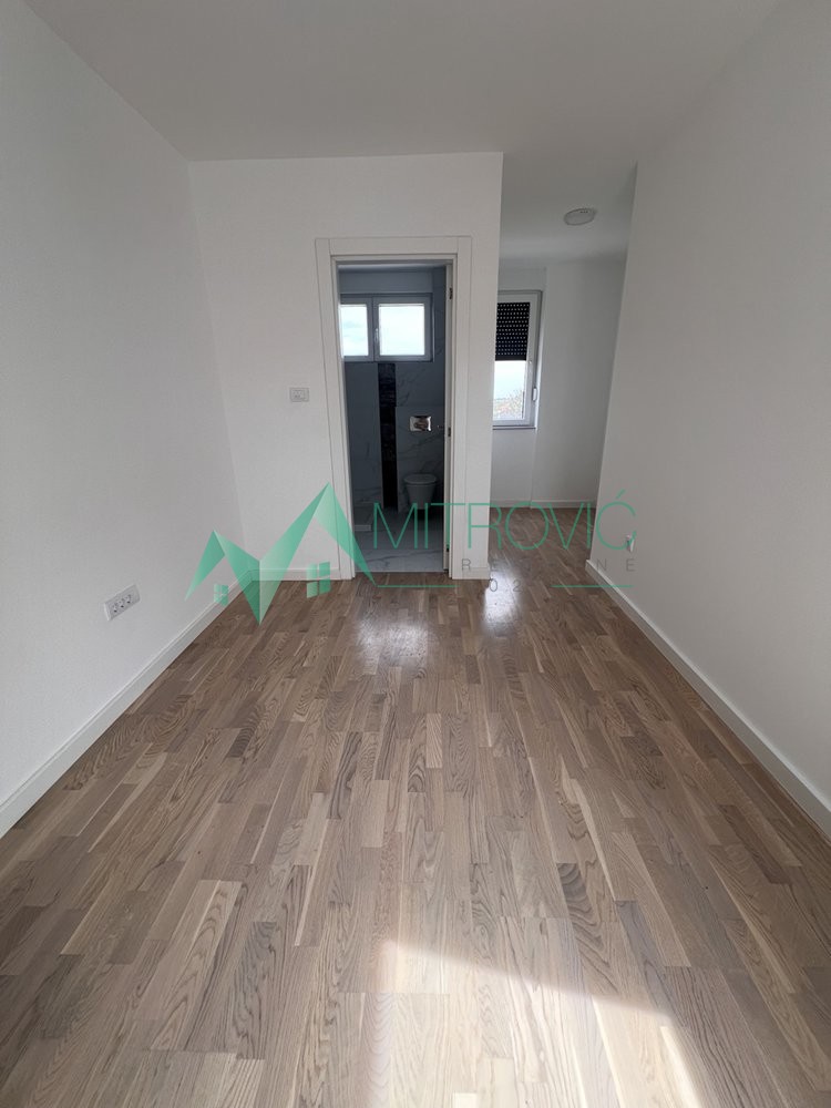 Stan Prodaja Petrovaradin  100 m2