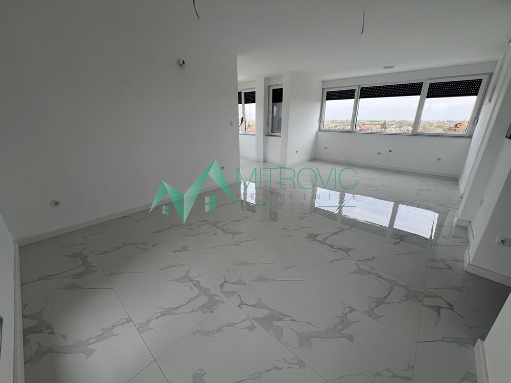 Stan Prodaja Petrovaradin  100 m2