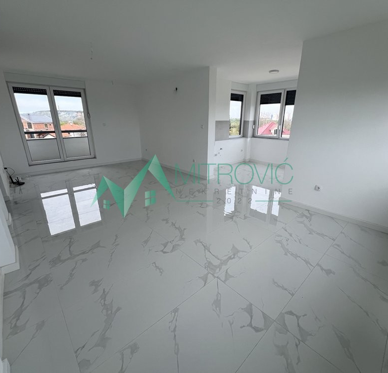 Stan Prodaja Petrovaradin  100 m2