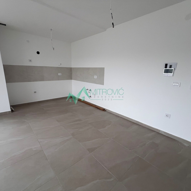 Stan Prodaja Sremska Kamenica  90 m2