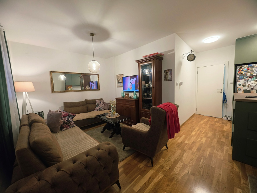Stan Prodaja Novi Sad  74 m2