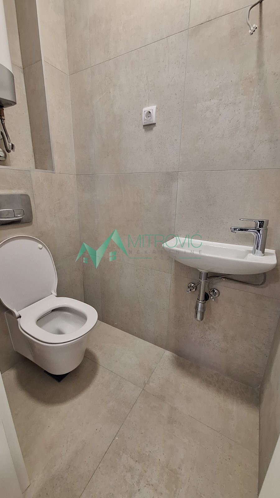 Stan Prodaja Petrovaradin  72 m2
