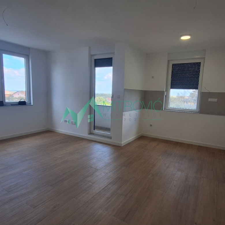 Stan Prodaja Petrovaradin  72 m2