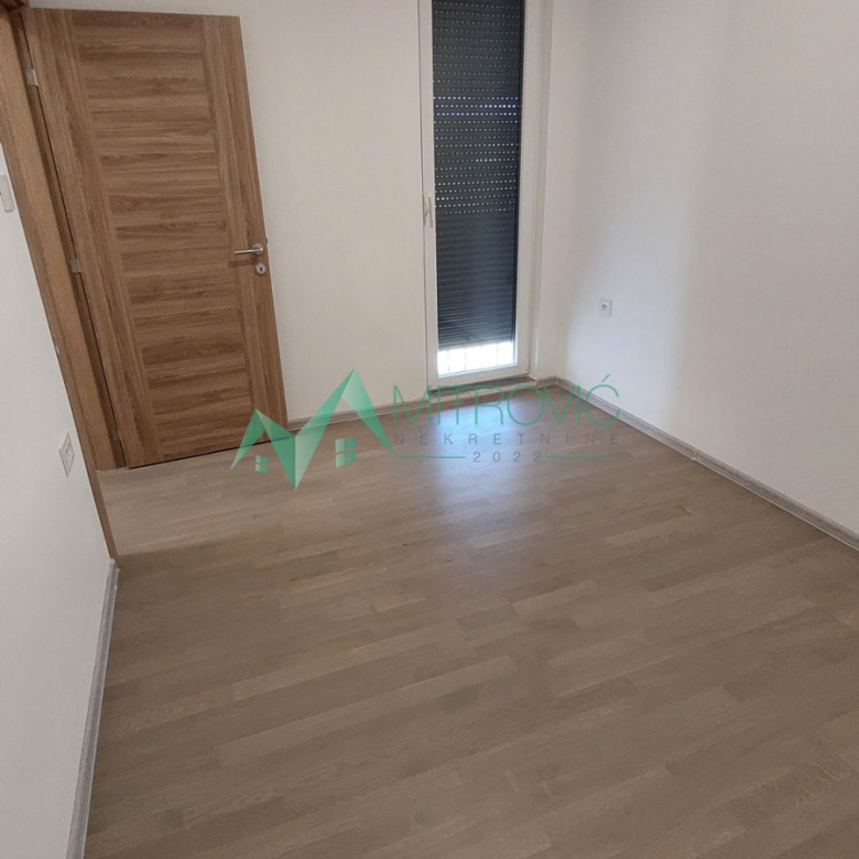 Stan Prodaja Petrovaradin  82 m2