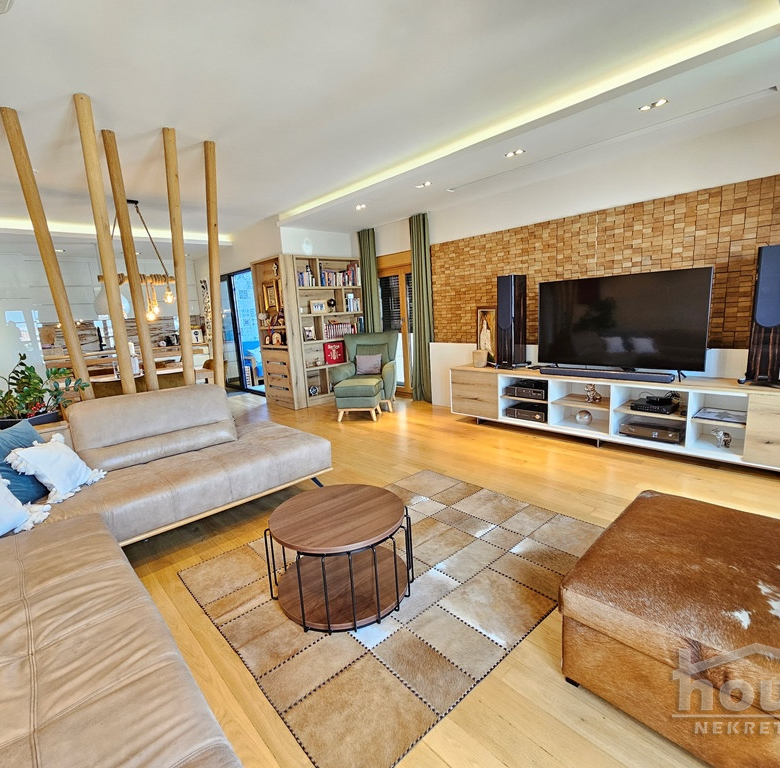 Stan Prodaja Novi Sad  132 m2