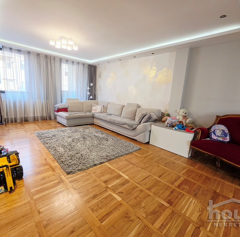 Stan Prodaja Novi Sad  116 m2