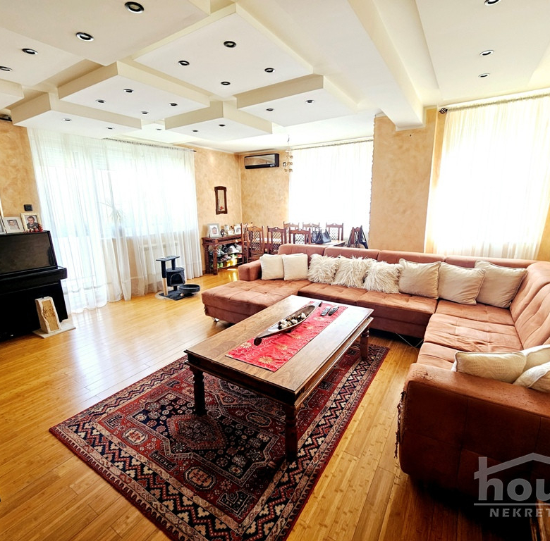 Stan Prodaja Novi Sad  115 m2