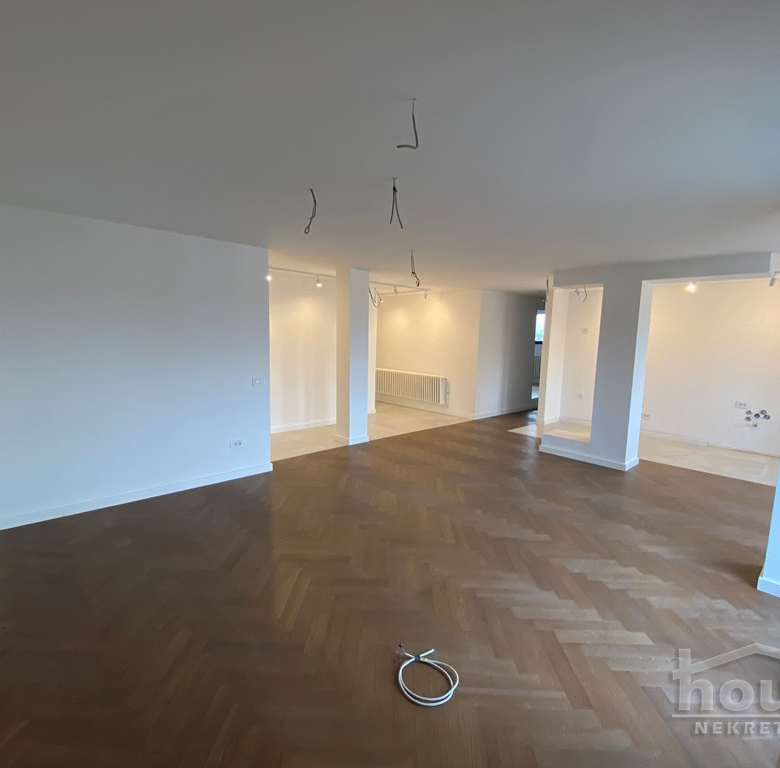 Stan Prodaja Novi Sad  144 m2