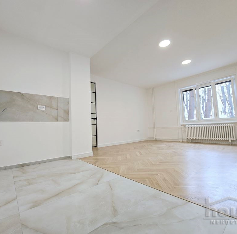 Stan Prodaja Novi Sad  112 m2