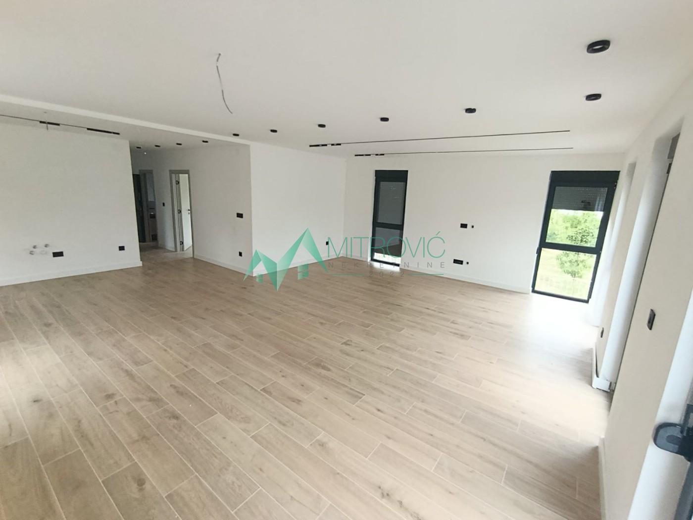 Stan Prodaja Novi Sad  205 m2