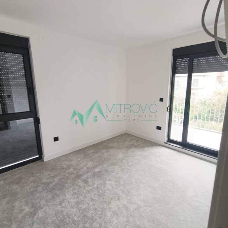 Stan Prodaja Novi Sad  205 m2