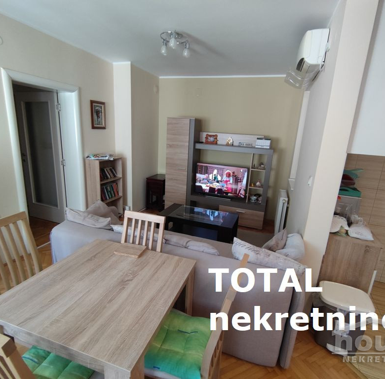 Stan Prodaja Novi Sad  100 m2