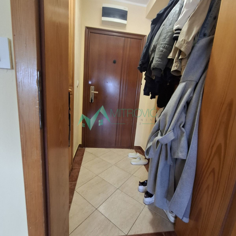 Stan Prodaja Novi Sad  84 m2
