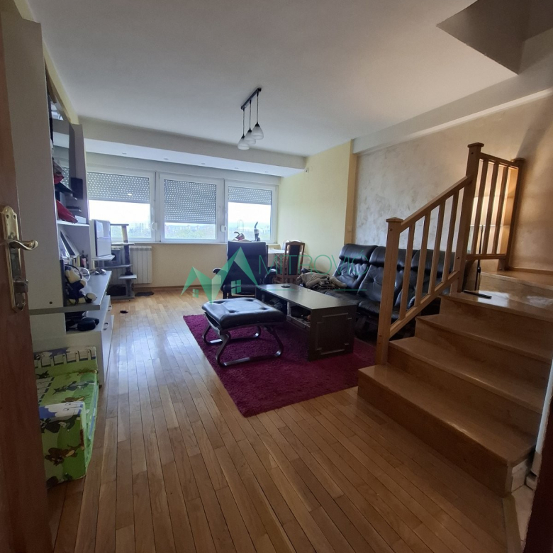 Stan Prodaja Novi Sad  84 m2