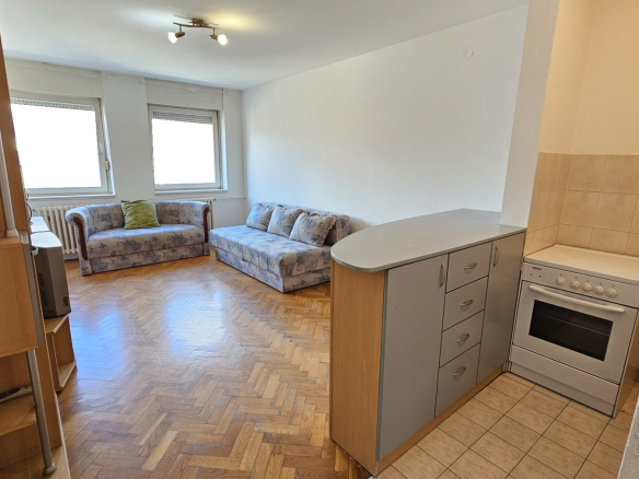 Stan Prodaja Novi Sad  29 m2