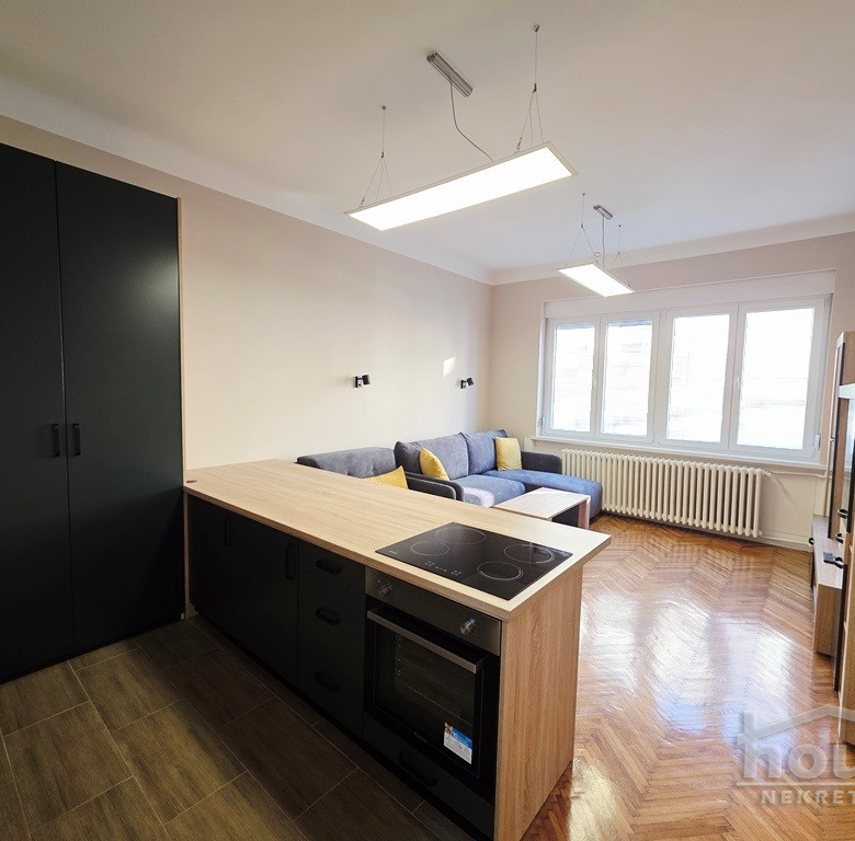 Stan Prodaja Novi Sad  32 m2