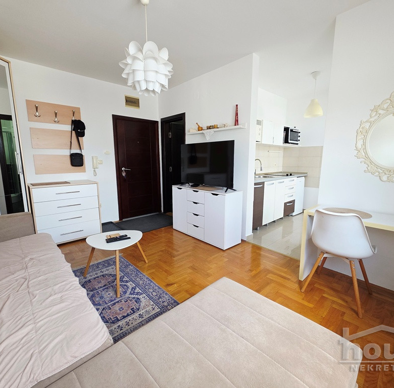 Stan Prodaja Novi Sad  24 m2