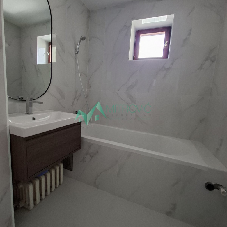 Stan Prodaja Novi Sad  30 m2