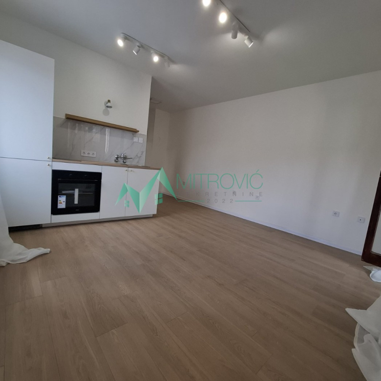 Stan Prodaja Novi Sad  30 m2