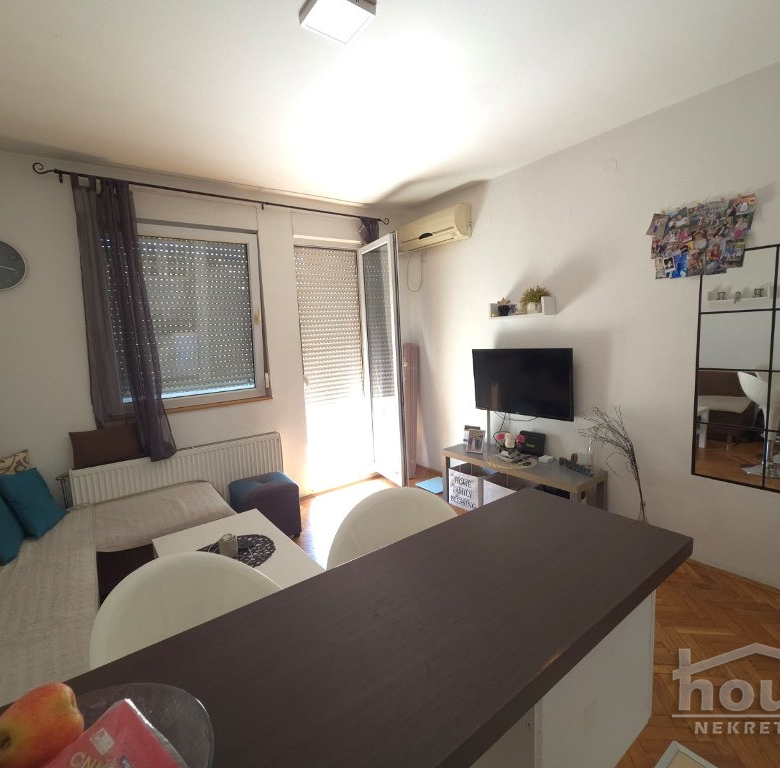 Stan Prodaja Novi Sad  25 m2