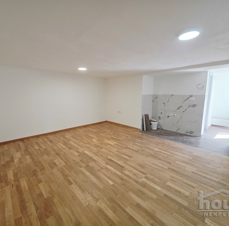 Stan Prodaja Novi Sad  28 m2
