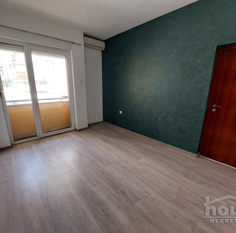 Stan Prodaja Novi Sad  69 m2