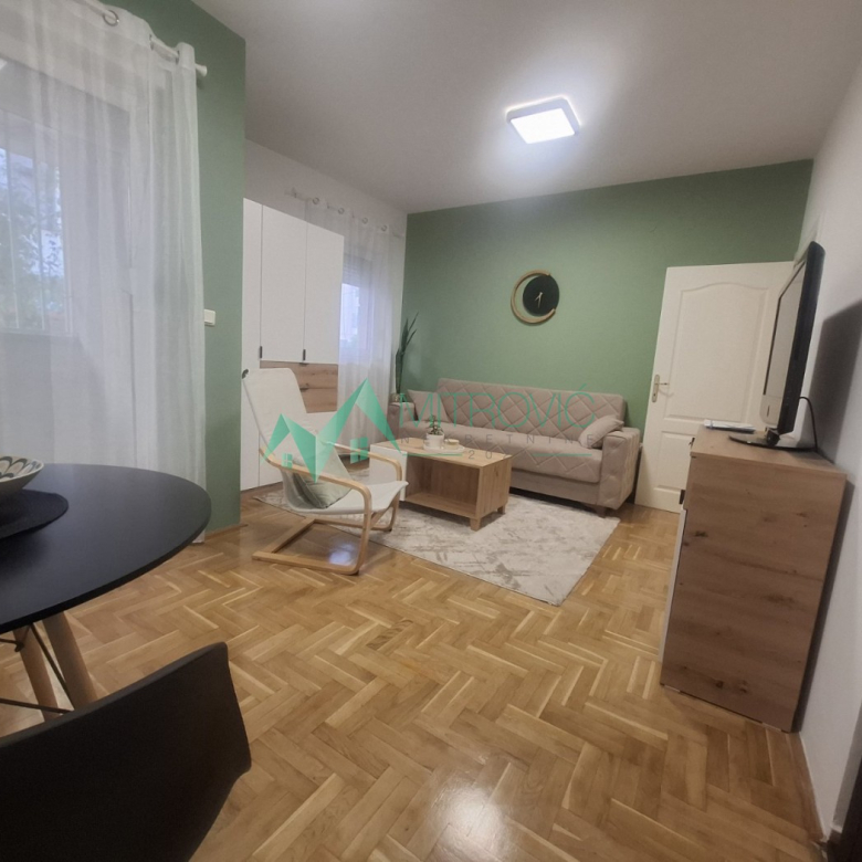 Stan Prodaja Novi Sad  29 m2