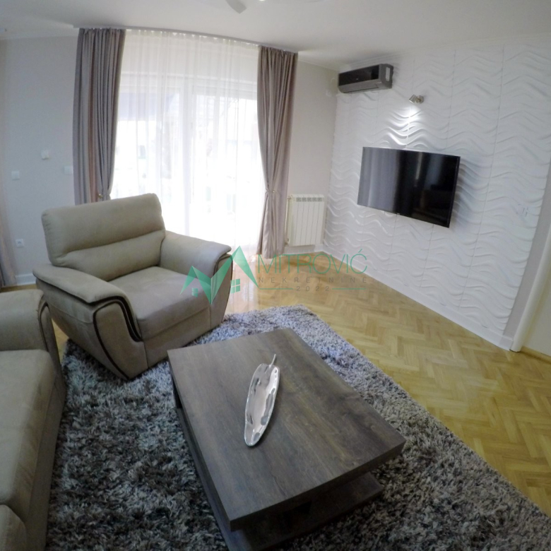 Stan Prodaja Novi Sad  124 m2