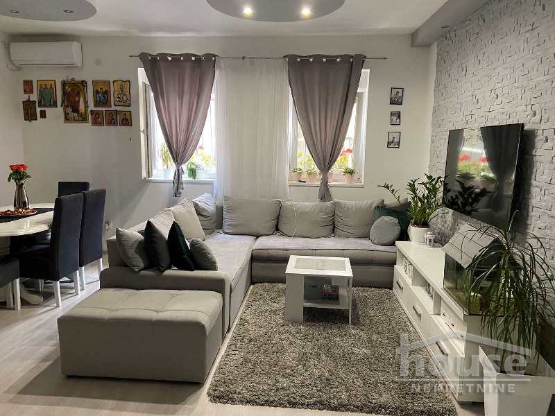 Stan Prodaja Novi Sad  157 m2