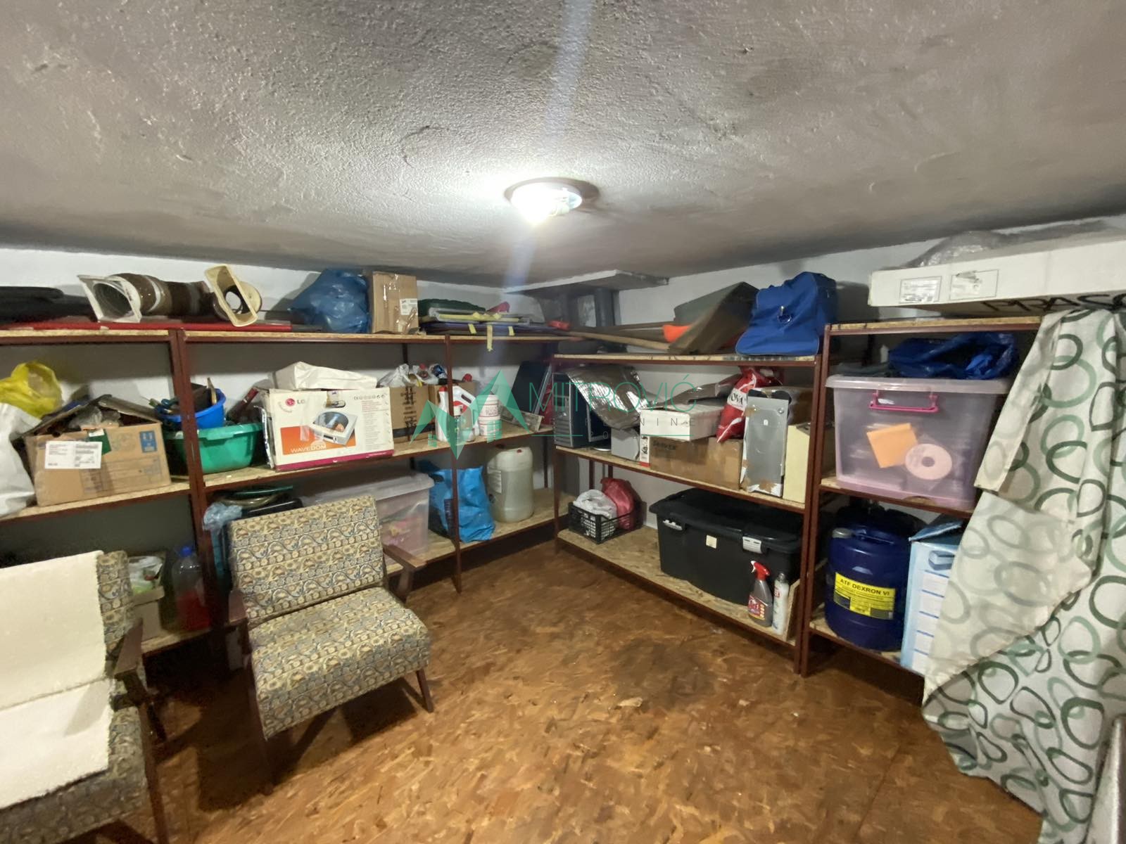 Garaža Prodaja Novi Sad Garaža Prodaja Novi Sad 20 m2