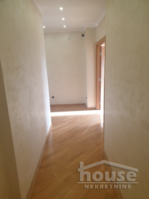 Stan Prodaja Novi Sad  100 m2