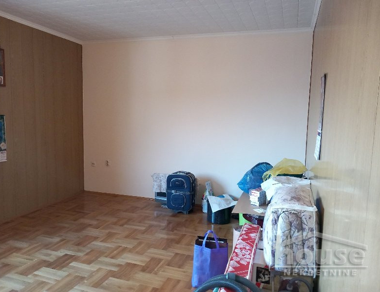 Kuća Prodaja Novi Sad  320 m2