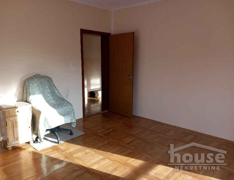Kuća Prodaja Novi Sad  320 m2