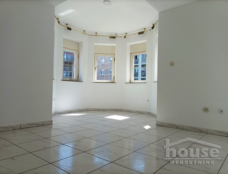 Kuća Izdavanje Novi Sad  300 m2
