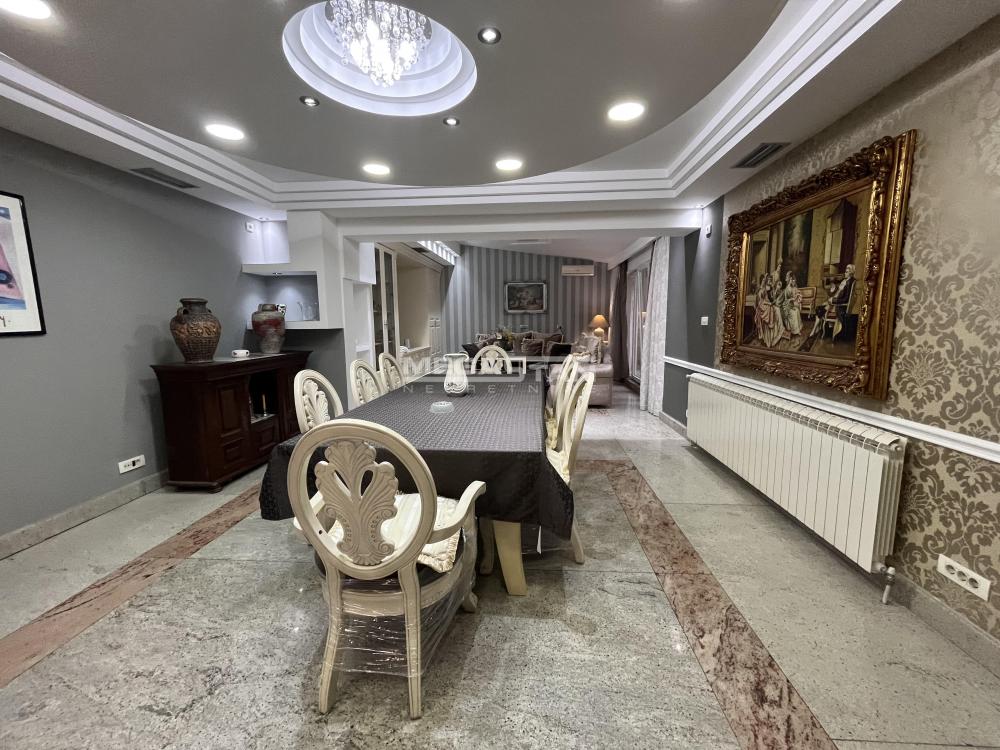 Četvorosoban stan za izdavanje, Hram Svetog Save, Beograd, 185m², 2.500 €/mes