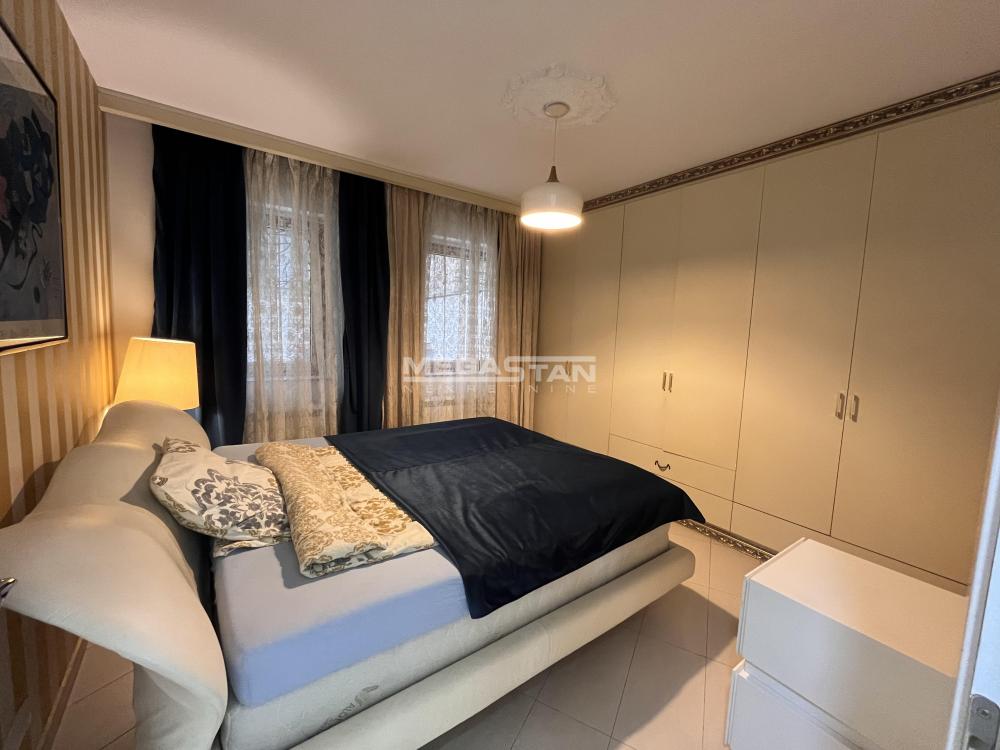 Četvorosoban stan za izdavanje, Hram Svetog Save, Beograd, 185m², 2.500 €/mes