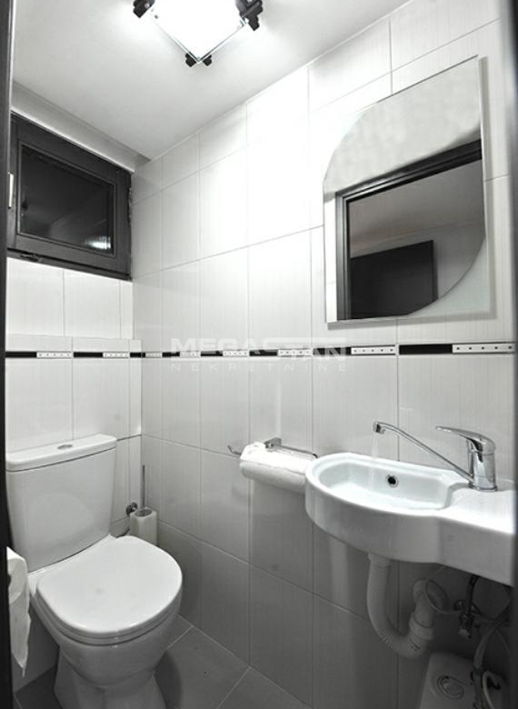 Lokal Izdavanje Beograd Južni Bulevar 48 m2