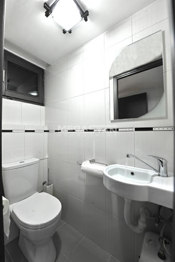 Lokal Izdavanje Beograd Lokal Izdavanje Beograd Južni Bulevar 48 m2
