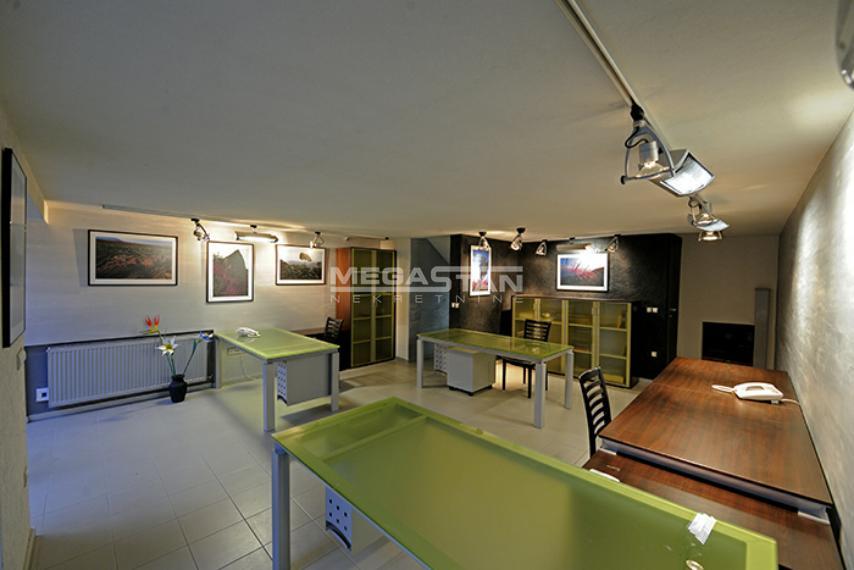 Lokal Izdavanje Beograd Lokal Izdavanje Beograd Južni Bulevar 48 m2