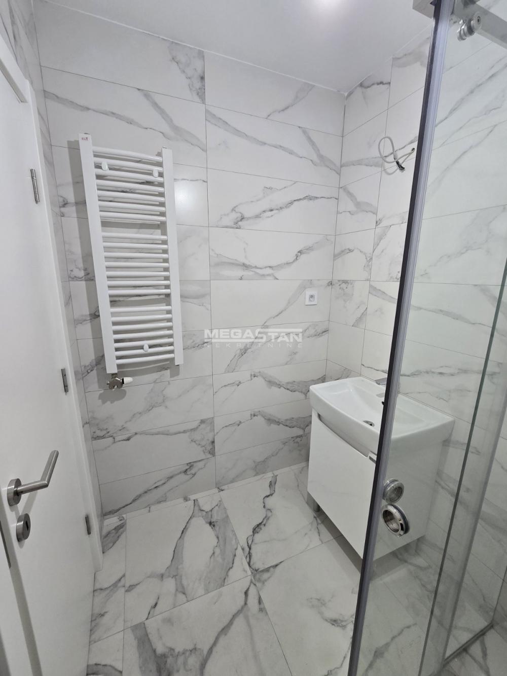 Četvoroiposoban stan na prodaju, Šumice, Beograd, 162m², 476.300 €