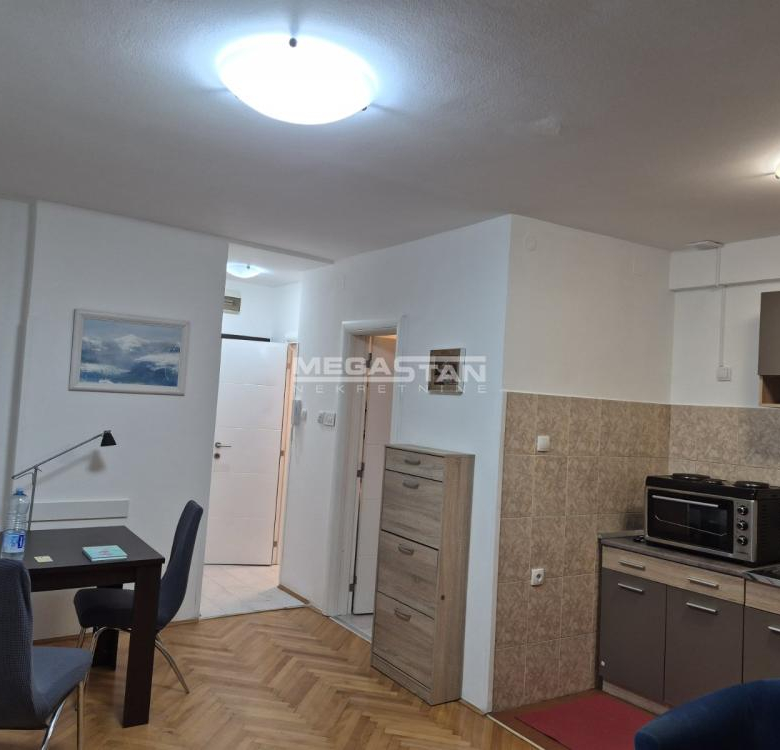 Stan Izdavanje Beograd Centar (Vračar) 38 m2