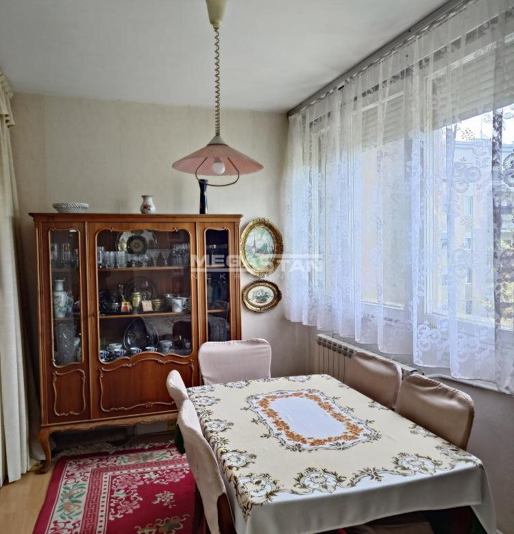 Stan Prodaja Beograd Blok 28 93 m2