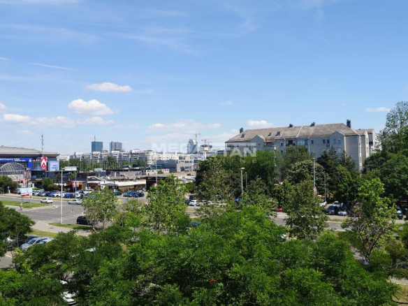 Stan Prodaja Beograd Blok 28 93 m2