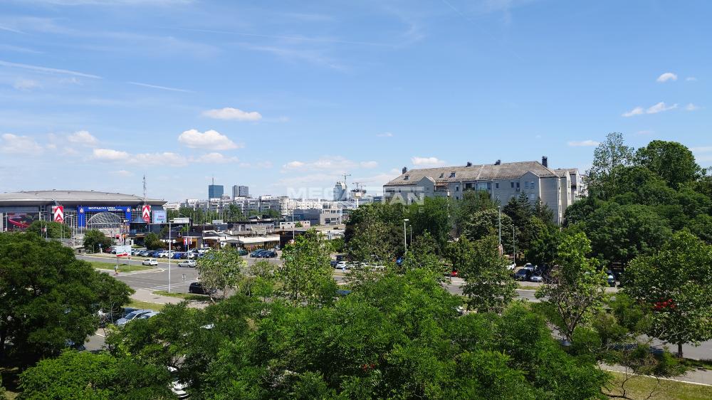 Stan Prodaja Beograd Blok 28 93 m2