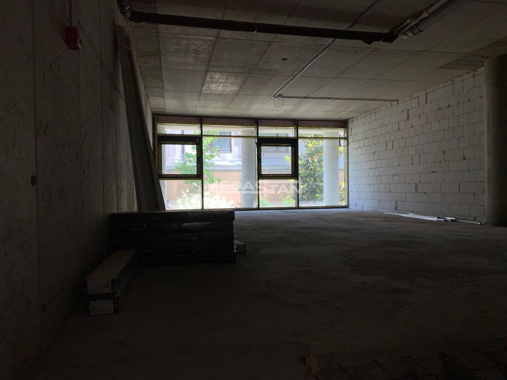 Lokal Prodaja Beograd Lokal Prodaja Beograd Crveni Krst 143 m2