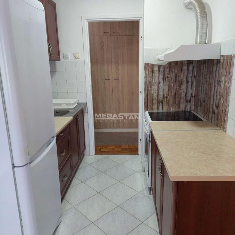 Stan Izdavanje Beograd Blok 72 47 m2